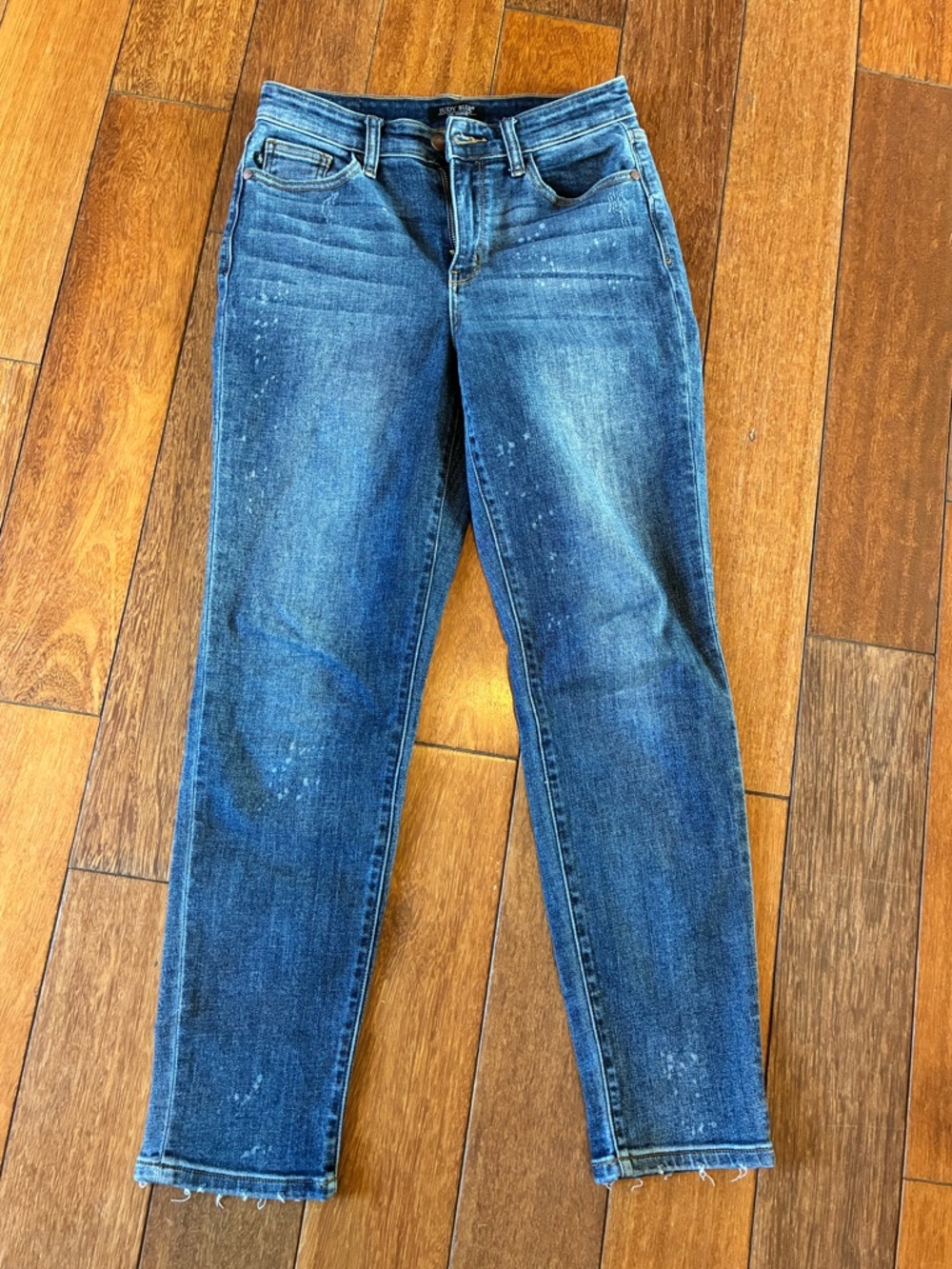 Judy Blue Medium Wash Boyfriend Fit Skinny Jeans with Subtle Distressing